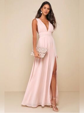 NWT Lulu's Blush Pink V-Neck Maxi Dress with Slit Small